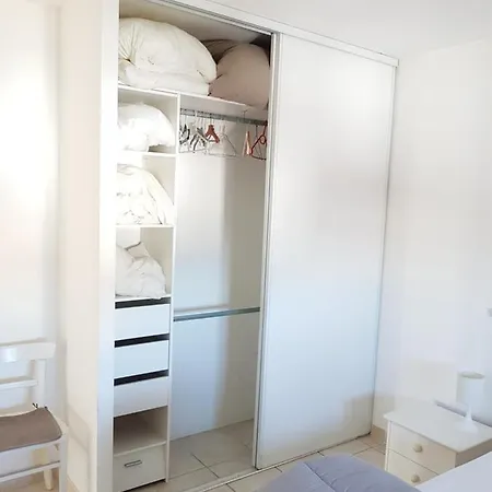 Montpellier - Carnon Appt 5 Pers + Clim. Apartamento